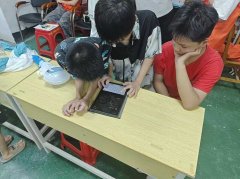 青少年的立异思维正在“想象—创制—展现”全